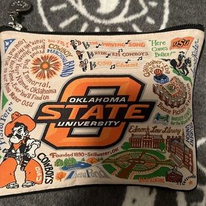 Osu zip pouch
